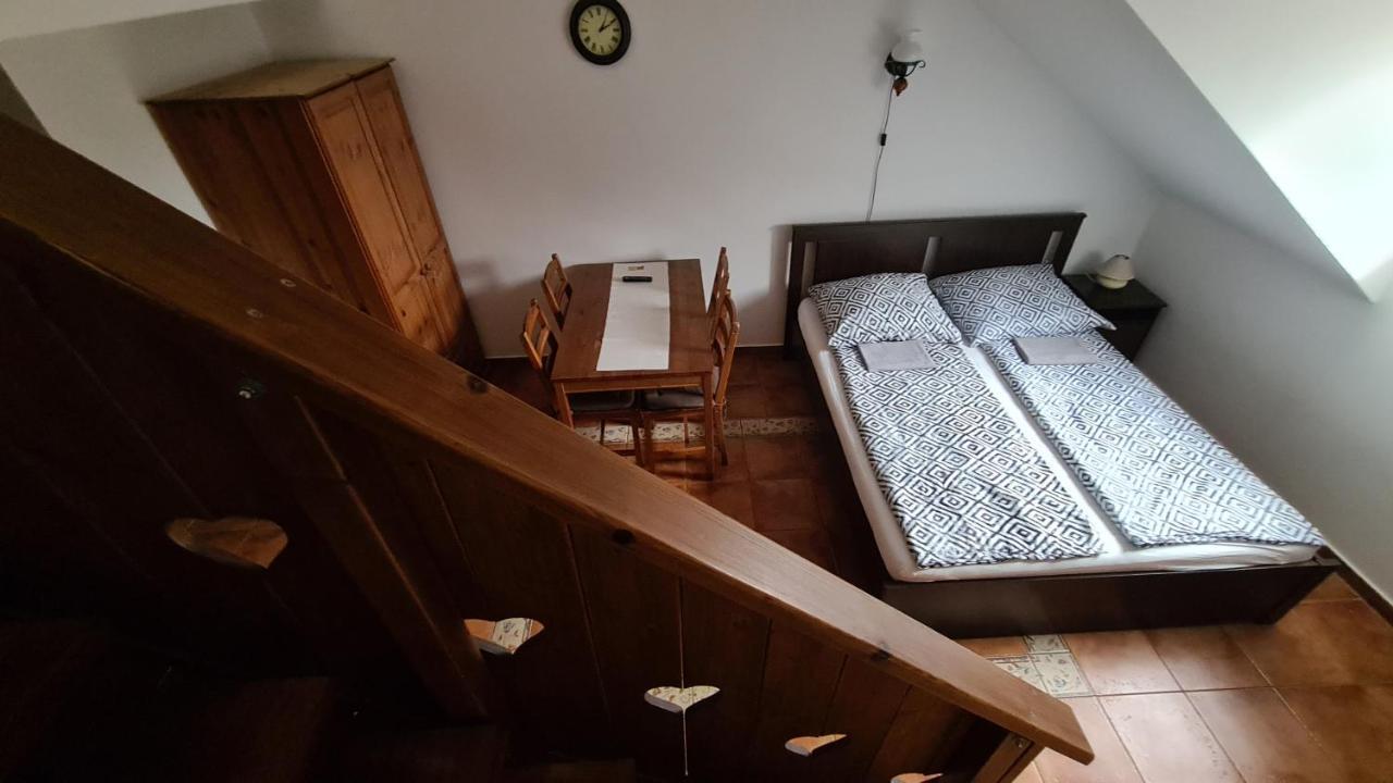 Gyulai Fuerdoe Apartman 외부 사진