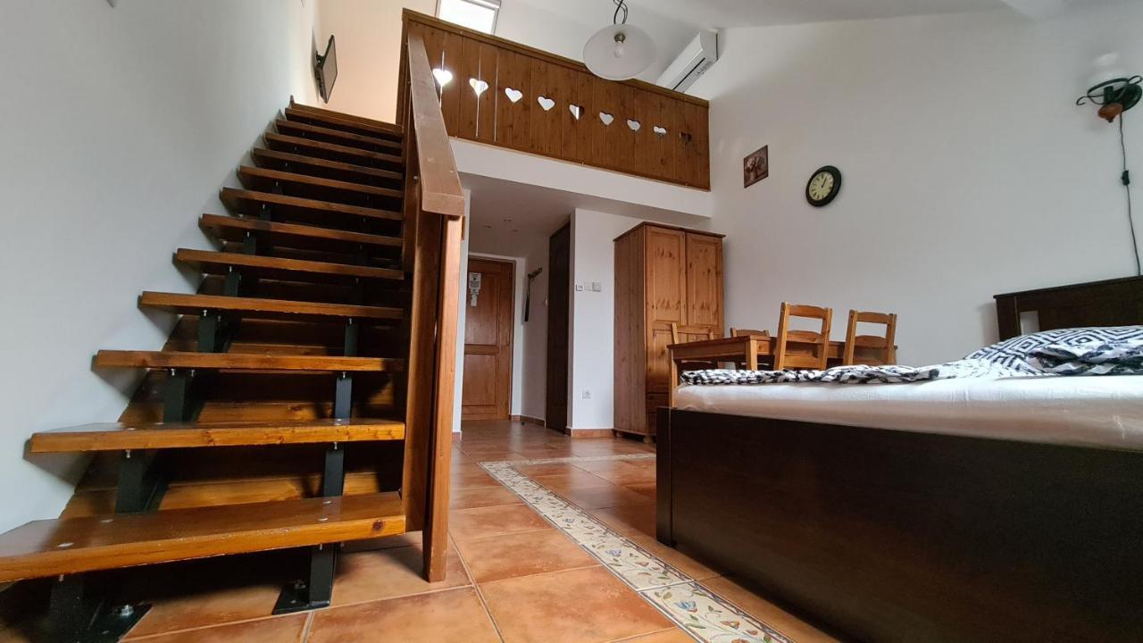 Gyulai Fuerdoe Apartman 외부 사진