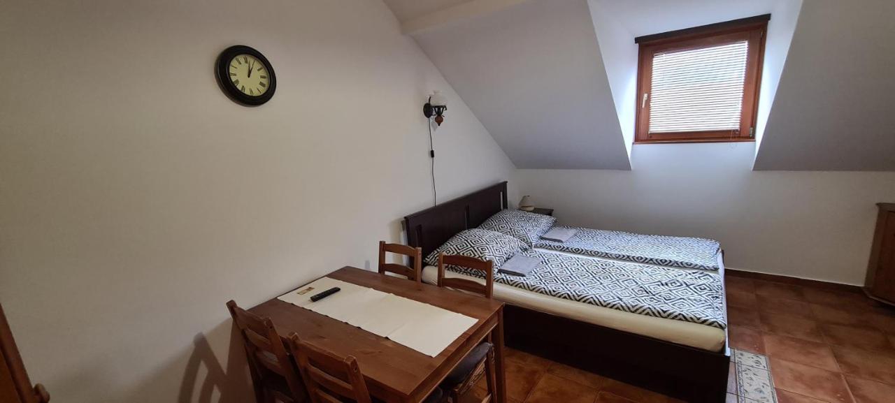 Gyulai Fuerdoe Apartman 외부 사진