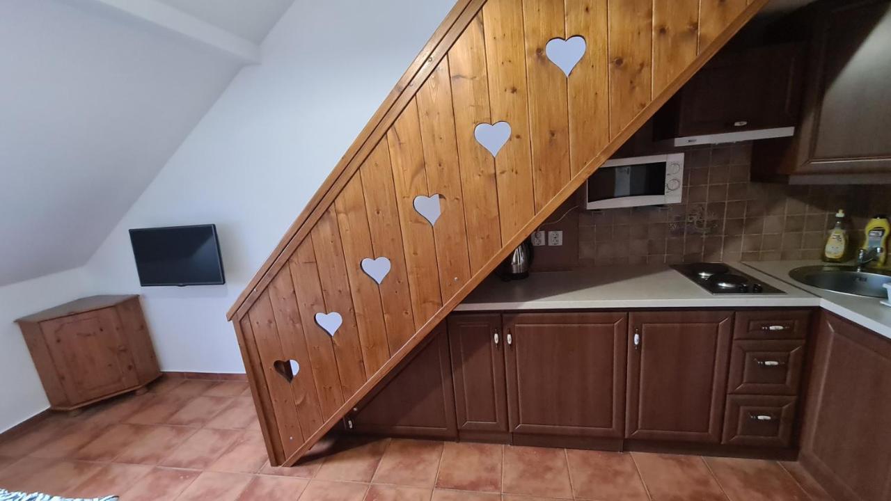 Gyulai Fuerdoe Apartman 외부 사진