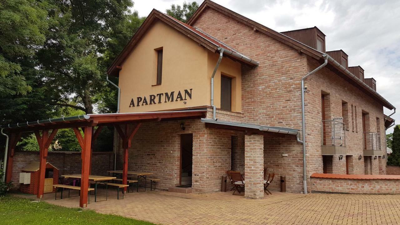 Gyulai Fuerdoe Apartman 외부 사진